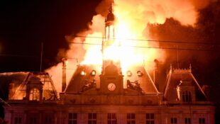 Toque de queda en Francia: Gobierno decreta restricciones nocturnas ante ola de violencia urbana